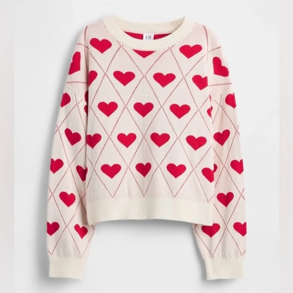 Gap Girl’s Cream Sweater with Red Heart Pattern